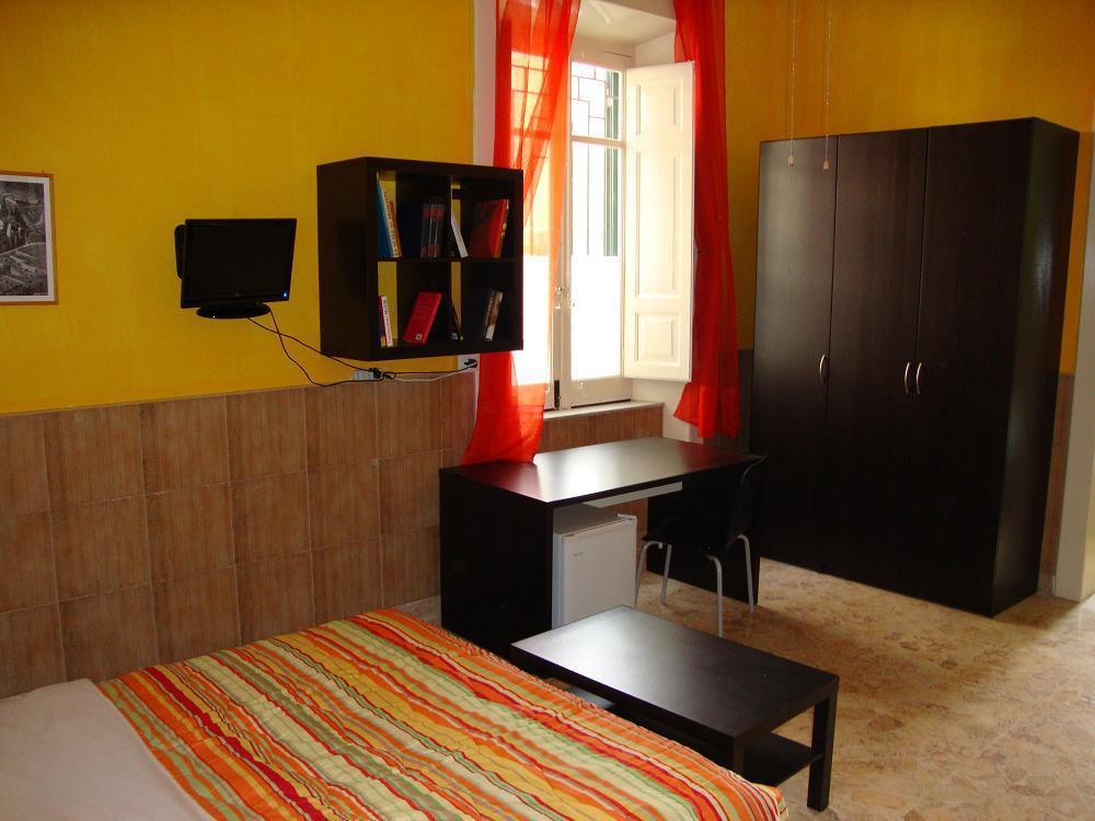 La Maison Des Livres Reggio di Calabria Kamer foto